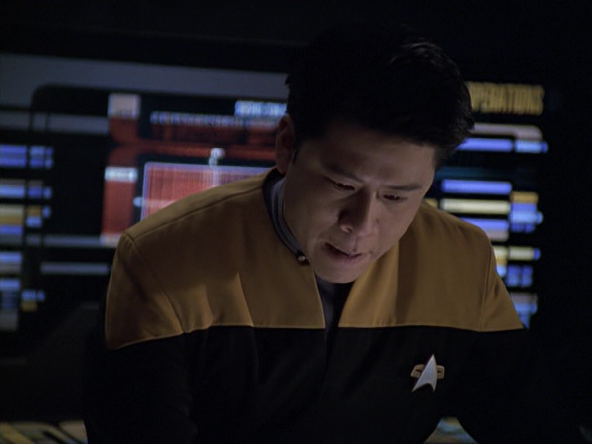 extant_StarTrek_VOY_6x18-AshesToAshes_03381.jpg