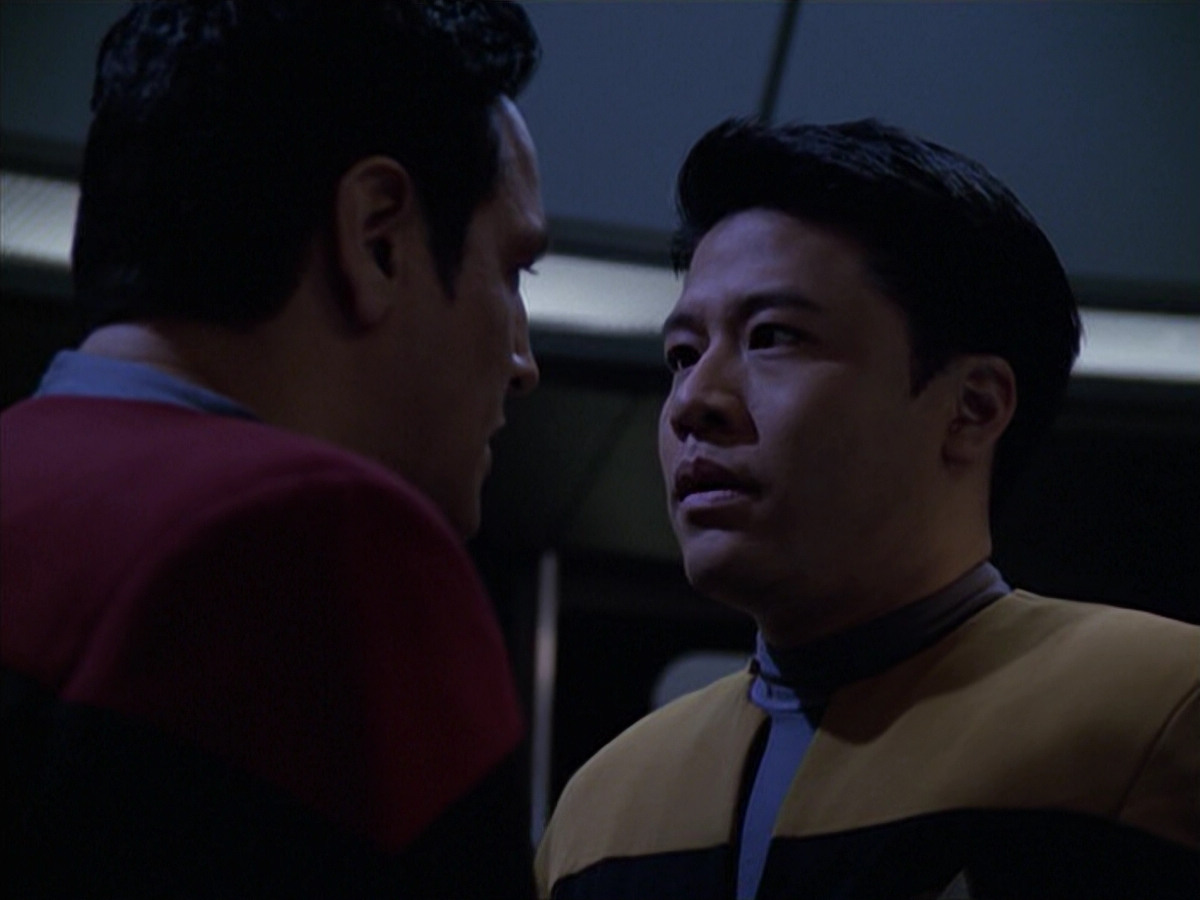 extant_StarTrek_VOY_6x18-AshesToAshes_03405.jpg