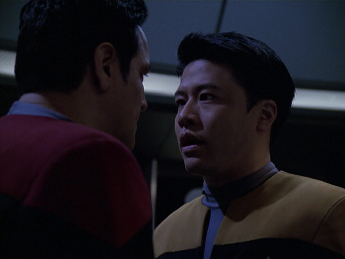 extant_StarTrek_VOY_6x18-AshesToAshes_03408.jpg