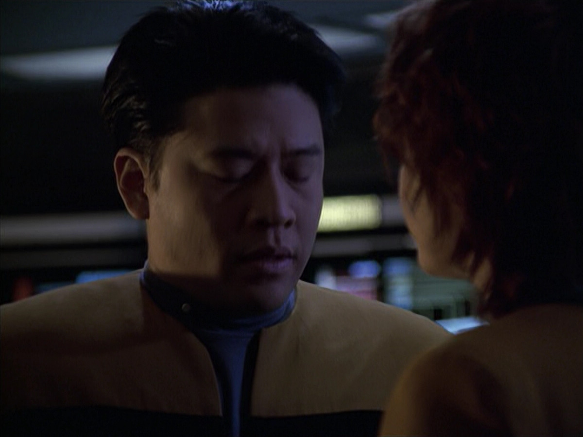 extant_StarTrek_VOY_6x18-AshesToAshes_03430.jpg