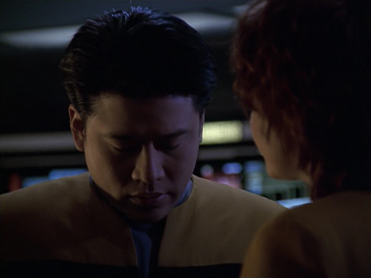 extant_StarTrek_VOY_6x18-AshesToAshes_03431.jpg