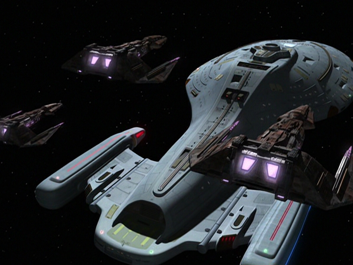 extant_StarTrek_VOY_6x18-AshesToAshes_03441.jpg