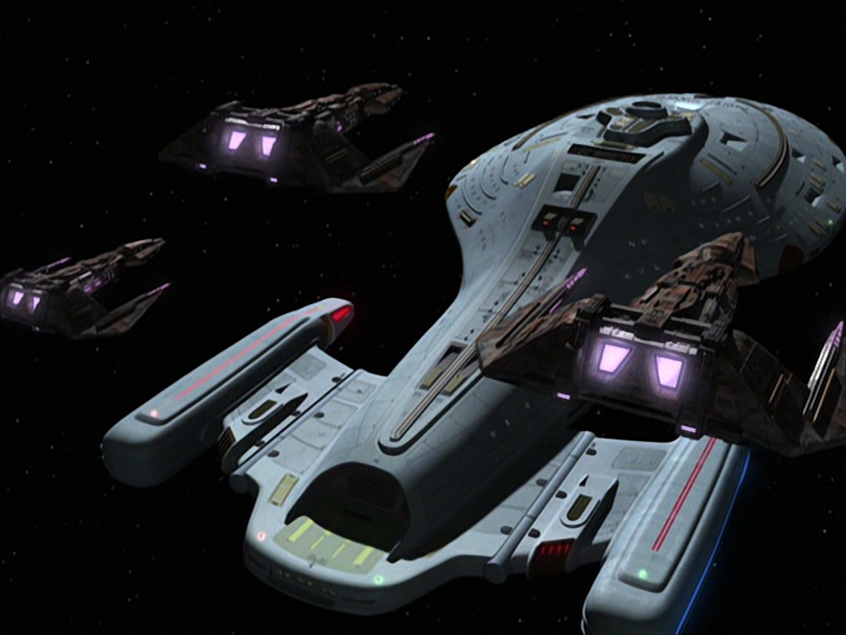 extant_StarTrek_VOY_6x18-AshesToAshes_03442.jpg