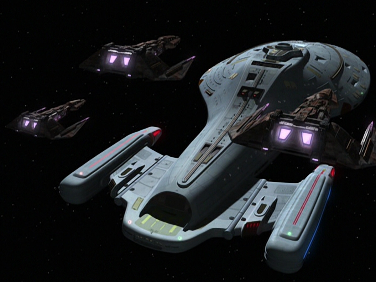 extant_StarTrek_VOY_6x18-AshesToAshes_03444.jpg