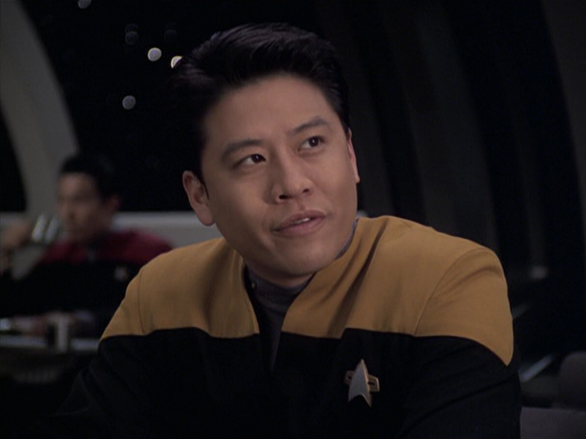 extant_StarTrek_VOY_6x18-AshesToAshes_03620.jpg