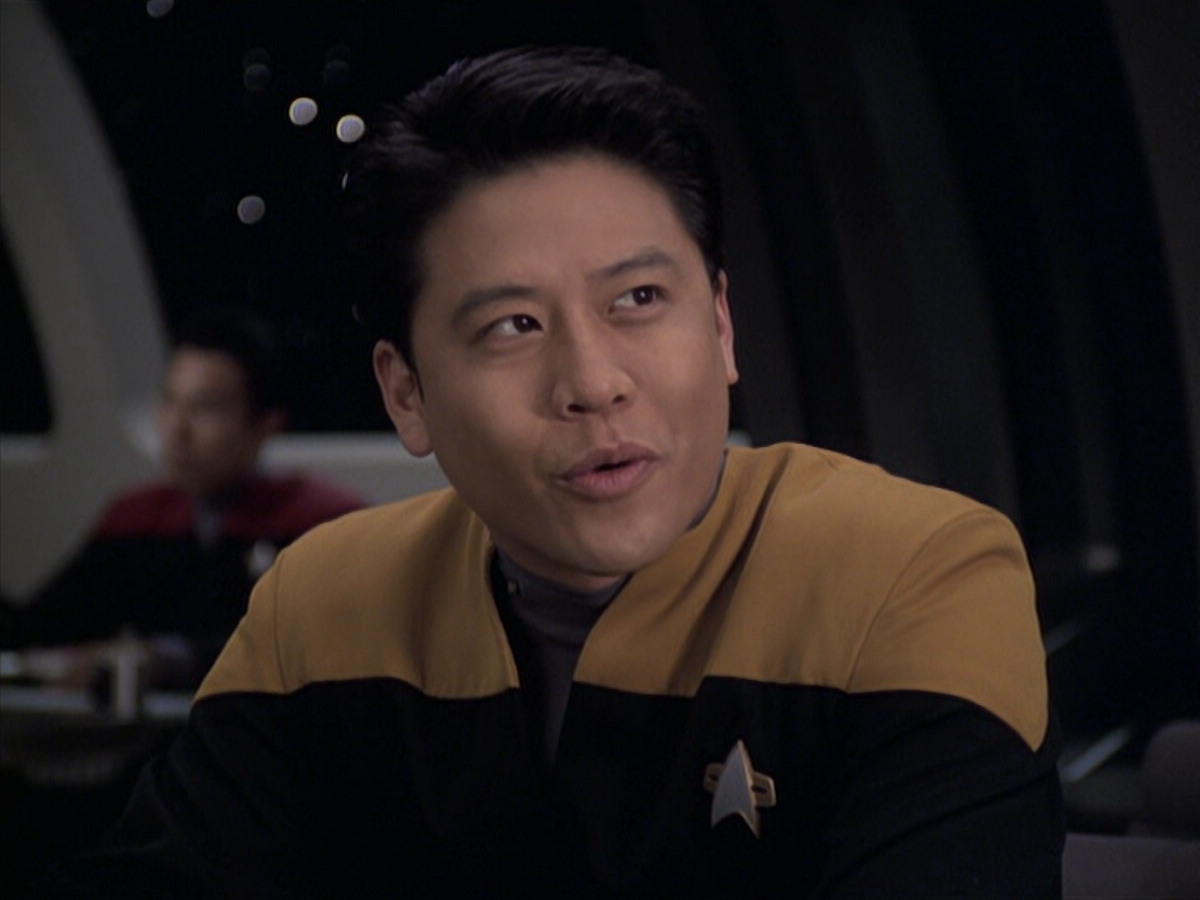 extant_StarTrek_VOY_6x18-AshesToAshes_03625.jpg
