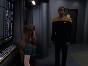Filename=extant_StarTrek_VOY_6x18-AshesToAshes_00350.jpg
Filesize=175KiB
Dimensions=1200x900
Date added=Jan 02, 2020 extant_StarTrek_VOY_6x18-AshesToAshes_00350.jpg