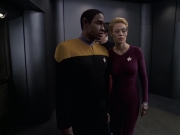 Filename=extant_StarTrek_VOY_6x18-AshesToAshes_00386.jpg
Filesize=121KiB
Dimensions=1200x900
Date added=Jan 02, 2020 extant_StarTrek_VOY_6x18-AshesToAshes_00386.jpg