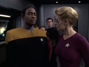 Filename=extant_StarTrek_VOY_6x18-AshesToAshes_00395.jpg
Filesize=151KiB
Dimensions=1200x900
Date added=Jan 02, 2020 extant_StarTrek_VOY_6x18-AshesToAshes_00395.jpg