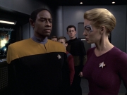 Filename=extant_StarTrek_VOY_6x18-AshesToAshes_00397.jpg
Filesize=153KiB
Dimensions=1200x900
Date added=Jan 02, 2020 extant_StarTrek_VOY_6x18-AshesToAshes_00397.jpg