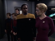 Filename=extant_StarTrek_VOY_6x18-AshesToAshes_00412.jpg
Filesize=159KiB
Dimensions=1200x900
Date added=Jan 02, 2020 extant_StarTrek_VOY_6x18-AshesToAshes_00412.jpg