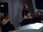 Filename=extant_StarTrek_VOY_6x18-AshesToAshes_00889.jpg
Filesize=147KiB
Dimensions=1200x900
Date added=Jan 02, 2020 extant_StarTrek_VOY_6x18-AshesToAshes_00889.jpg