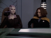 extant_StarTrek_VOY_6x18-AshesToAshes_00921.jpg