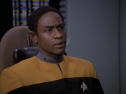 extant_StarTrek_VOY_6x18-AshesToAshes_00937.jpg