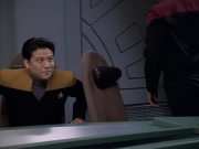 extant_StarTrek_VOY_6x18-AshesToAshes_00950.jpg