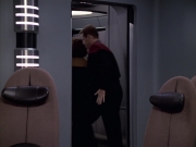 extant_StarTrek_VOY_6x18-AshesToAshes_00953.jpg