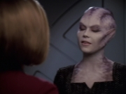 extant_StarTrek_VOY_6x18-AshesToAshes_00955.jpg