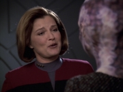 extant_StarTrek_VOY_6x18-AshesToAshes_00959.jpg