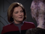 extant_StarTrek_VOY_6x18-AshesToAshes_00964.jpg