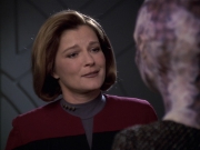 extant_StarTrek_VOY_6x18-AshesToAshes_00966.jpg