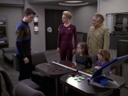 Filename=extant_StarTrek_VOY_6x18-AshesToAshes_01162.jpg
Filesize=192KiB
Dimensions=1200x900
Date added=Jan 02, 2020 extant_StarTrek_VOY_6x18-AshesToAshes_01162.jpg