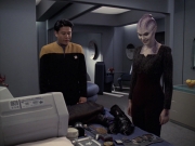 Filename=extant_StarTrek_VOY_6x18-AshesToAshes_01192.jpg
Filesize=168KiB
Dimensions=1200x900
Date added=Jan 02, 2020 extant_StarTrek_VOY_6x18-AshesToAshes_01192.jpg