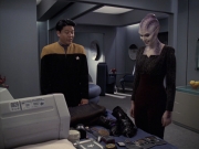 Filename=extant_StarTrek_VOY_6x18-AshesToAshes_01193.jpg
Filesize=167KiB
Dimensions=1200x900
Date added=Jan 02, 2020 extant_StarTrek_VOY_6x18-AshesToAshes_01193.jpg