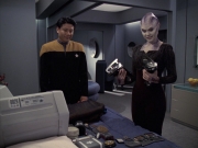 Filename=extant_StarTrek_VOY_6x18-AshesToAshes_01198.jpg
Filesize=173KiB
Dimensions=1200x900
Date added=Jan 02, 2020 extant_StarTrek_VOY_6x18-AshesToAshes_01198.jpg