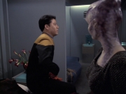 Filename=extant_StarTrek_VOY_6x18-AshesToAshes_01324.jpg
Filesize=148KiB
Dimensions=1200x900
Date added=Jan 02, 2020 extant_StarTrek_VOY_6x18-AshesToAshes_01324.jpg
