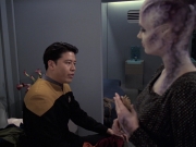 Filename=extant_StarTrek_VOY_6x18-AshesToAshes_01342.jpg
Filesize=160KiB
Dimensions=1200x900
Date added=Jan 02, 2020 extant_StarTrek_VOY_6x18-AshesToAshes_01342.jpg