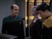 Filename=extant_StarTrek_VOY_6x18-AshesToAshes_01451.jpg
Filesize=173KiB
Dimensions=1200x900
Date added=Jan 02, 2020 extant_StarTrek_VOY_6x18-AshesToAshes_01451.jpg