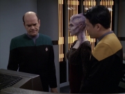 Filename=extant_StarTrek_VOY_6x18-AshesToAshes_01457.jpg
Filesize=170KiB
Dimensions=1200x900
Date added=Jan 02, 2020 extant_StarTrek_VOY_6x18-AshesToAshes_01457.jpg