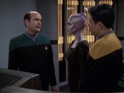 Filename=extant_StarTrek_VOY_6x18-AshesToAshes_01463.jpg
Filesize=176KiB
Dimensions=1200x900
Date added=Jan 02, 2020 extant_StarTrek_VOY_6x18-AshesToAshes_01463.jpg