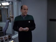 Filename=extant_StarTrek_VOY_6x18-AshesToAshes_01496.jpg
Filesize=139KiB
Dimensions=1200x900
Date added=Jan 02, 2020 extant_StarTrek_VOY_6x18-AshesToAshes_01496.jpg
