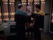 Filename=extant_StarTrek_VOY_6x18-AshesToAshes_01523.jpg
Filesize=216KiB
Dimensions=1200x900
Date added=Jan 02, 2020 extant_StarTrek_VOY_6x18-AshesToAshes_01523.jpg