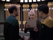Filename=extant_StarTrek_VOY_6x18-AshesToAshes_01551.jpg
Filesize=210KiB
Dimensions=1200x900
Date added=Jan 02, 2020 extant_StarTrek_VOY_6x18-AshesToAshes_01551.jpg