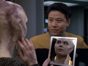 Filename=extant_StarTrek_VOY_6x18-AshesToAshes_01561.jpg
Filesize=168KiB
Dimensions=1200x900
Date added=Jan 02, 2020 extant_StarTrek_VOY_6x18-AshesToAshes_01561.jpg