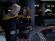 Filename=extant_StarTrek_VOY_6x18-AshesToAshes_01678.jpg
Filesize=177KiB
Dimensions=1200x900
Date added=Jan 02, 2020 extant_StarTrek_VOY_6x18-AshesToAshes_01678.jpg