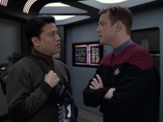Filename=extant_StarTrek_VOY_6x18-AshesToAshes_01952.jpg
Filesize=162KiB
Dimensions=1200x900
Date added=Jan 02, 2020 extant_StarTrek_VOY_6x18-AshesToAshes_01952.jpg