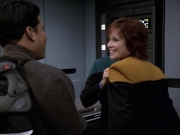 Filename=extant_StarTrek_VOY_6x18-AshesToAshes_01973.jpg
Filesize=128KiB
Dimensions=1200x900
Date added=Jan 02, 2020 extant_StarTrek_VOY_6x18-AshesToAshes_01973.jpg