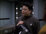 extant_StarTrek_VOY_6x18-AshesToAshes_02025.jpg
