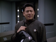 extant_StarTrek_VOY_6x18-AshesToAshes_02027.jpg