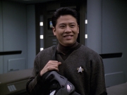 extant_StarTrek_VOY_6x18-AshesToAshes_02028.jpg