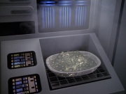 extant_StarTrek_VOY_6x18-AshesToAshes_02031.jpg