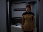 extant_StarTrek_VOY_6x18-AshesToAshes_02043.jpg