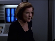 extant_StarTrek_VOY_6x18-AshesToAshes_02065.jpg