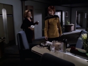 extant_StarTrek_VOY_6x18-AshesToAshes_02070.jpg