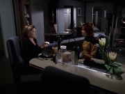 extant_StarTrek_VOY_6x18-AshesToAshes_02085.jpg