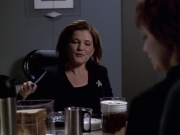 extant_StarTrek_VOY_6x18-AshesToAshes_02099.jpg
