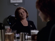 extant_StarTrek_VOY_6x18-AshesToAshes_02101.jpg